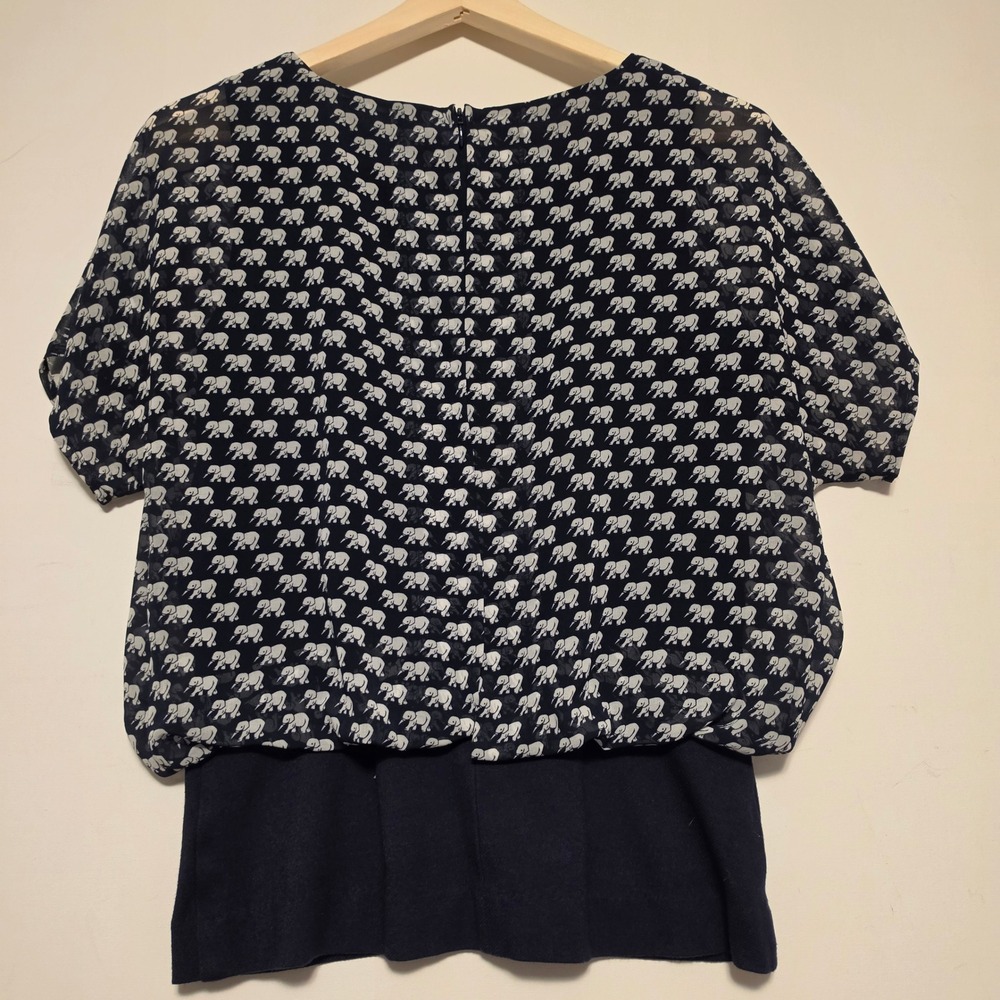 Cabi Elephant Print Layered Blouse Navy Blue White Short Sleeve Top Size Small - Picture 7 of 10